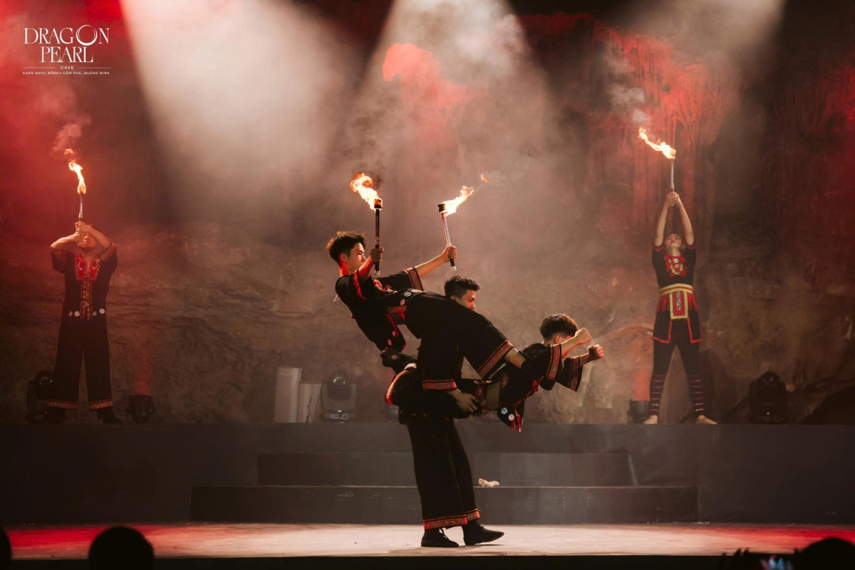 たった1日で感動体験！ 
世界遺産ハロン湾クルーズ×鍾乳洞×3Dショー＆ディナー #13 