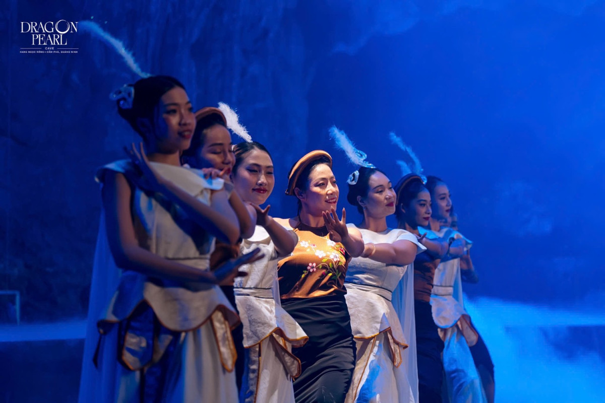 たった1日で感動体験！ 
世界遺産ハロン湾クルーズ×鍾乳洞×3Dショー＆ディナー #6 