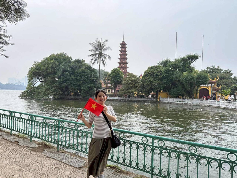 の画像 YouTuberベトナムひろみさん紹介！ディープなハノイ半日観光ツアー　 ロンビエン橋＆市場巡り＆シクロ乗車＆ビアホイでの夕食付＜午後／日本語ガイド／ビール付＞ #5
