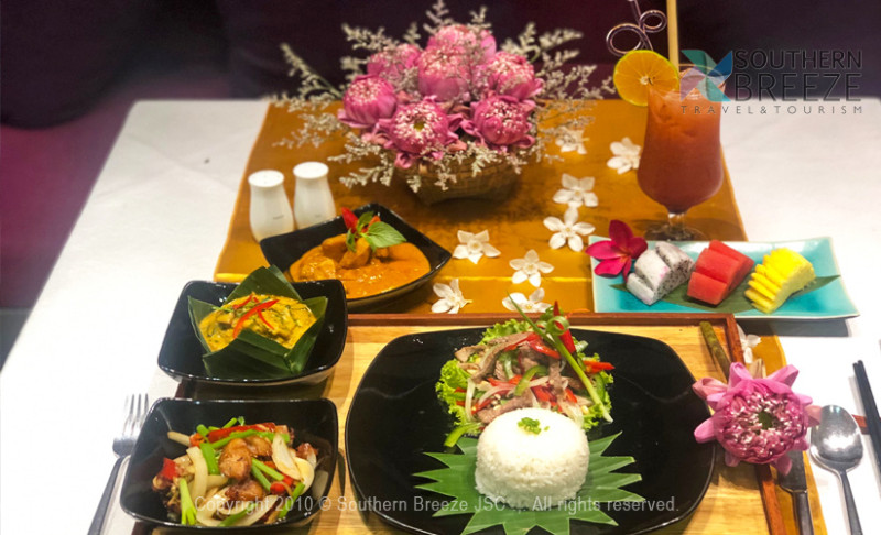 の画像 一番人気!一日:アンコール観光<朝日・アンコールトム(南大門、バイヨン寺院、バプォン、象のテラス、ライ王のテラス、王宮、ピミヤナカス)・タプロム・昼食・アンコールワット・夕日・夕食:アプサラデイナー>※アンコールチケット必要 #12