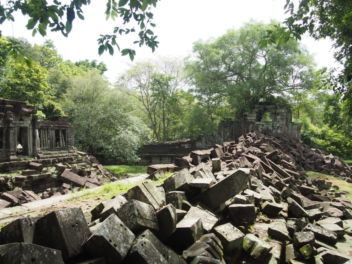 世界遺産＆絶景スポットを巡る「コーケー遺跡+プノンクーレン+ベンメリア」１日観光（昼食＆入場料込） #1 