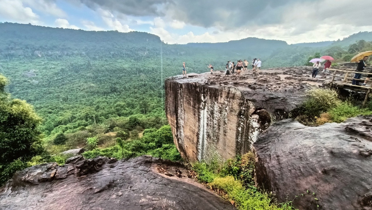 世界遺産＆絶景スポットを巡る「コーケー遺跡+プノンクーレン+ベンメリア」１日観光（昼食＆入場料込） #10 