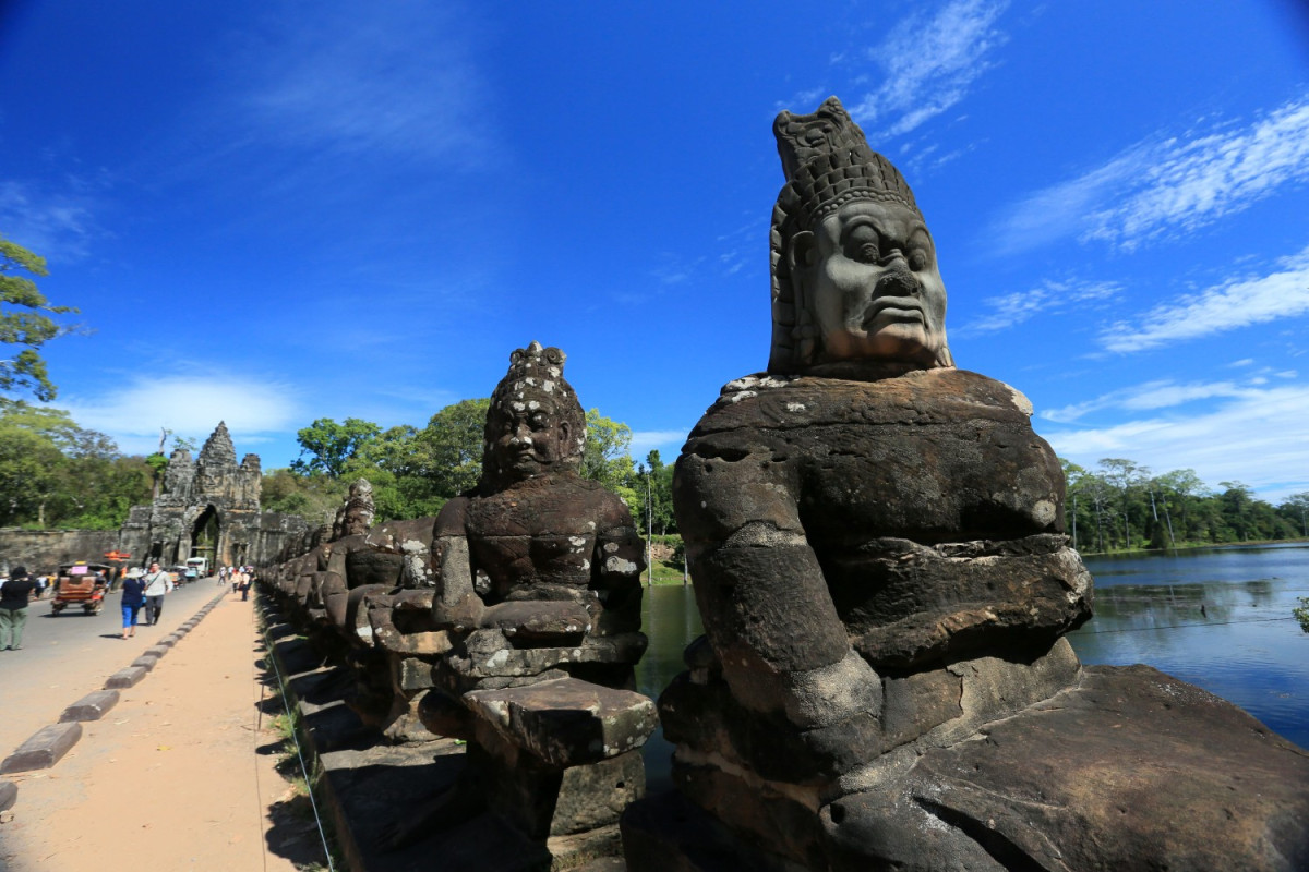 お手軽に満喫！アンコールワット半日貸切観光 お子様連れ歓迎！「朝日鑑賞付／午前発」　昼食なしプラン #7 