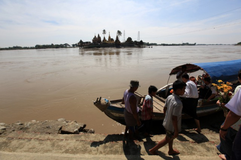 の画像 中洲に浮かぶ水上パゴダ「イェレーパゴダ」半日観光 #0