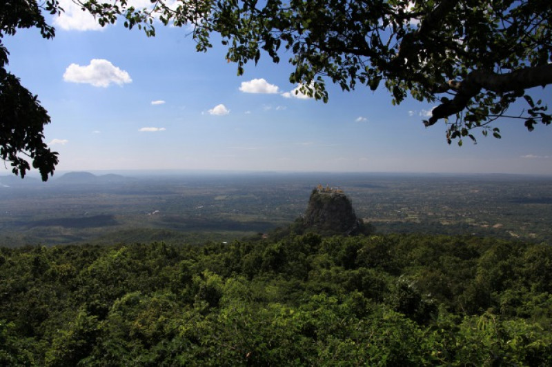 の画像 ヤンゴン発着　バガン遺跡群＆ポッパ山１泊２日〈日本語ガイド/国内線＆宿泊ホテル込〉 #4