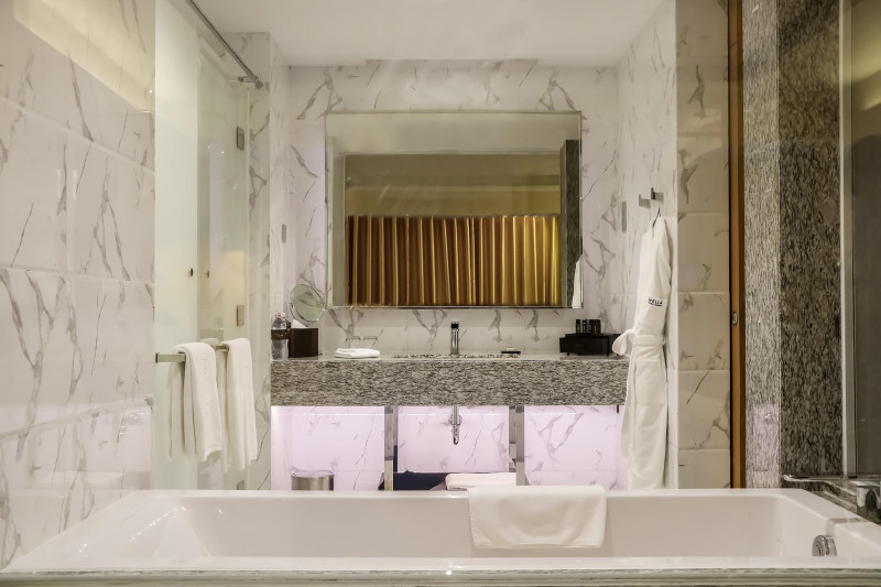 の画像 全室バスタブ付!ショッピングモール直結 5つ星ホテル「メリアヤンゴン」宿泊! 〈日本語ガイド/往復空港送迎付き/朝食付/2泊プラン〉 #0