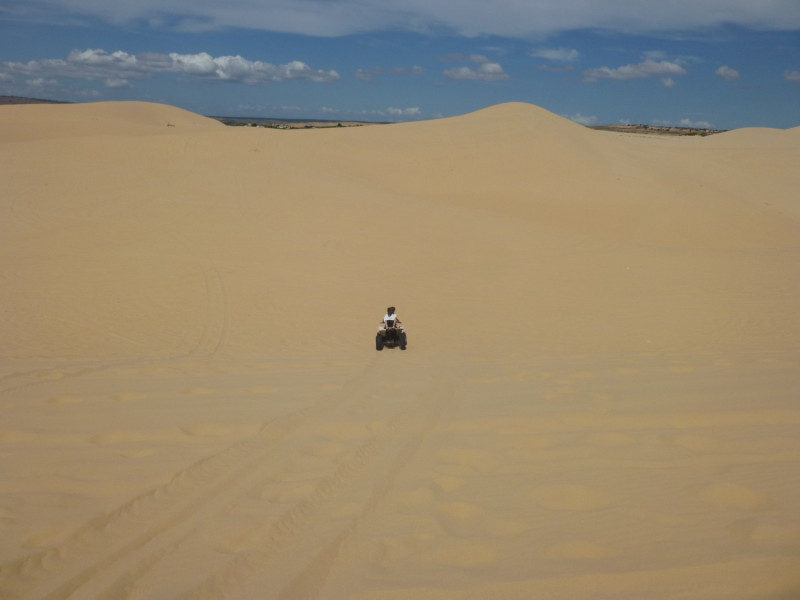 の画像 白い砂丘を訪れる　ビーチリゾートファンティエット（ムイネー）日帰り観光 #4