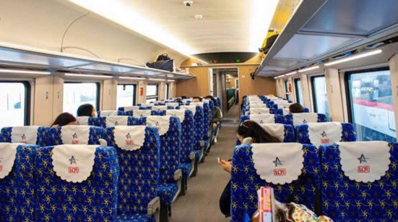 の画像 【ラオス高速鉄道で行く】世界遺産ルアンパバーン2日間｜托鉢・クアンシー滝・メコン川クルーズ #0