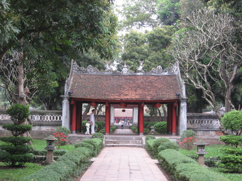 の画像 見どころ満載！半日：ハノイ市内観光（ホーチミン廟、一柱寺、タンロン遺跡、文廟、旧市街、ホアンキエム湖）昼食（フォー）付 #0