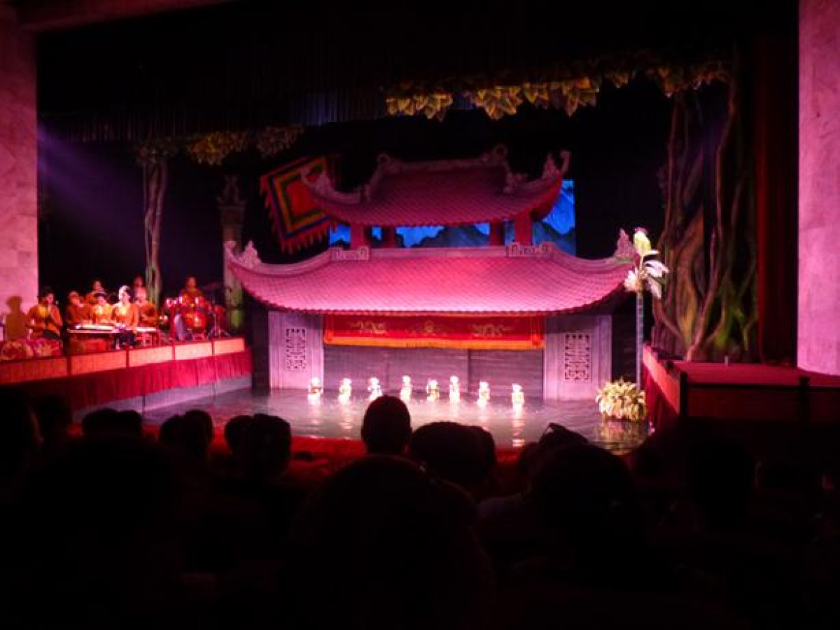 人気ナイトツアー！伝統芸能水上人形劇観賞と夕食（ベトナム料理） #10 