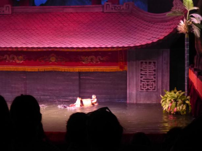 の画像 人気ナイトツアー！伝統芸能水上人形劇観賞と夕食（ベトナム料理） #11