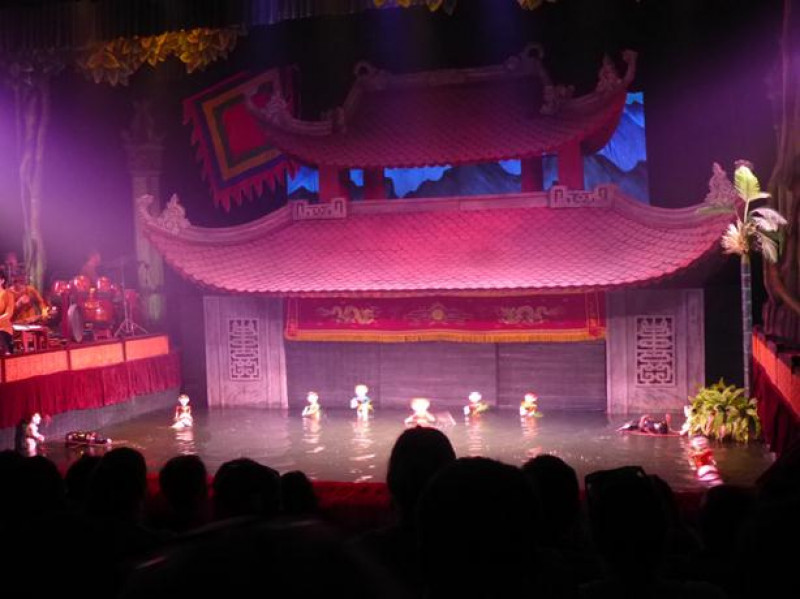 の画像 人気ナイトツアー！伝統芸能水上人形劇観賞と夕食（ベトナム料理） #7