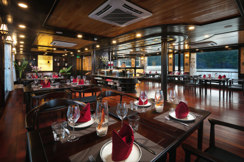 の画像 デラックスクラス〉PERLA DAWN CRUISE 号(JUNIOR SUITE )ランハ湾1泊2日(昼1夕1朝1)日本語ガイド無し #4 の画像 デラックスクラス〉PERLA DAWN CRUISE 号(JUNIOR SUITE )ランハ湾1泊2日(昼1夕1朝1)日本語ガイド無し #4