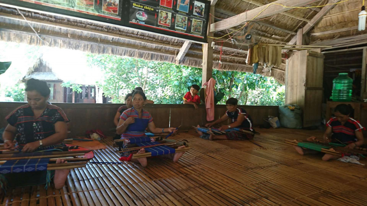 少数民族カトゥー族に会いに行こう！一日：ベトナム中部少数民族カトゥー族との交流ツアー（昼食付） #4 