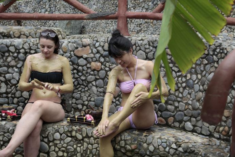 の画像 日本語ガイド付きで安心！一日：ニャチャン市内観光＆泥温泉満喫ツアー（昼食付） #3