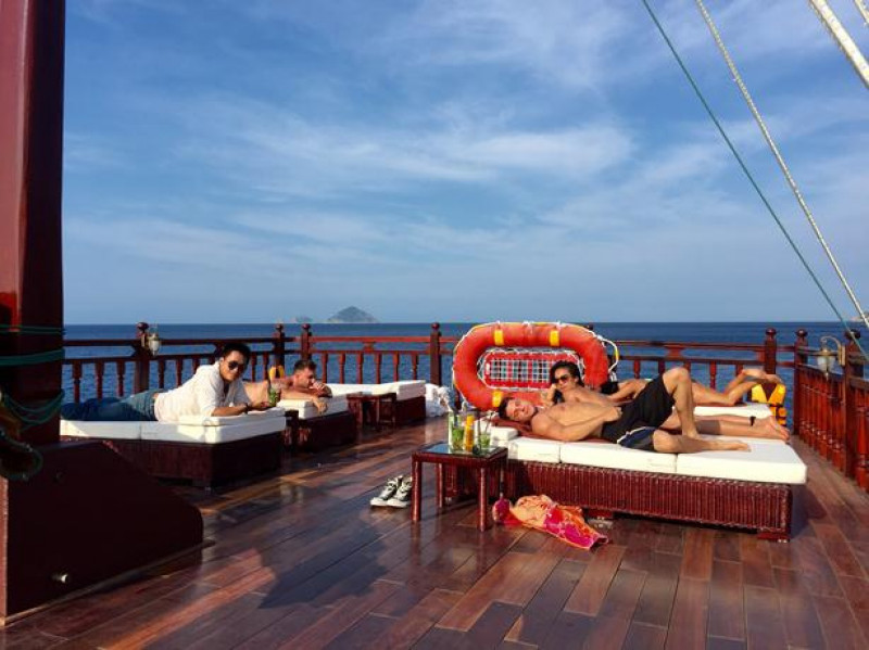 の画像 一日:EMPEROR CRUISE号ニャチャンディスカバリーツアー ※祝日の期間はサーチャージが別途料金となります。 #3
