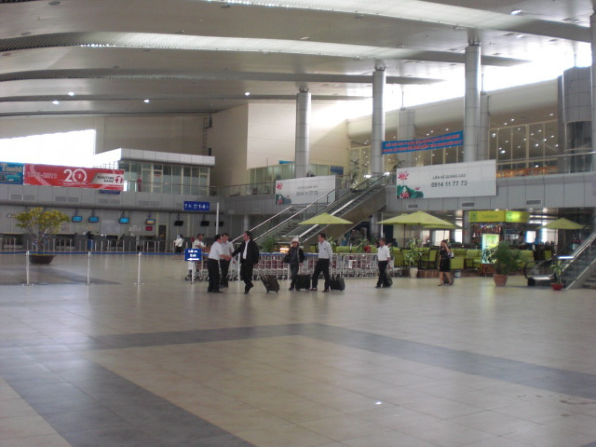 日本語ガイド案内で安心！ニャチャン空港～市内送迎（片道）＊専用車＆専用ガイド #2 