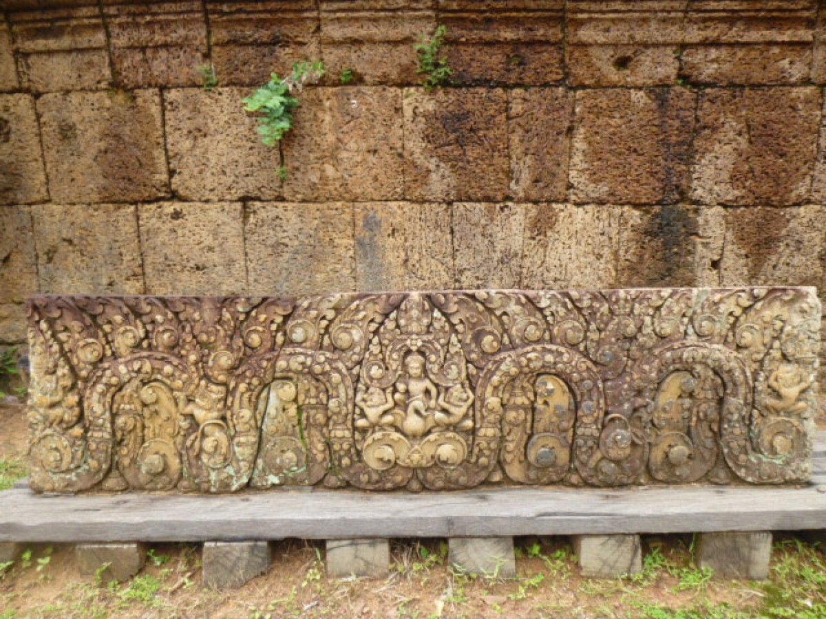 一日：バンテアイ・スレイ&プノン・クーレン（昼食、プノン・クーレンチケット含む）*アンコールチケット必要 #7 