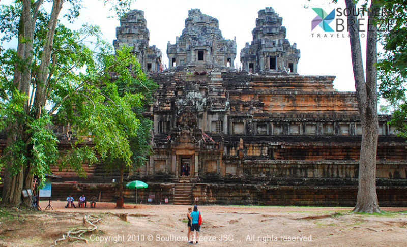 の画像 さくっと回れる！半日：アンコール遺跡小回りコース観光(タケウ、プラサットクラバン、バンテアイ・クデイ、スラスラン)食事無*アンコールチケット必要 #9