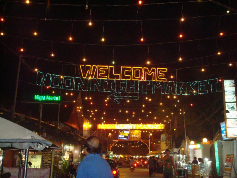 の画像 18:30発：伝説のクメールBBQ+パブストリート＆ナイトマーケット+フットマッサージ（30分) #1