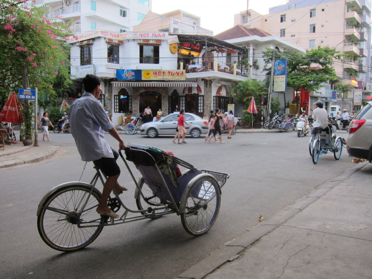 市内一日プライベートツアー！一日：専用車＆専用ガイド（市内8時間）延長１時間10＄/名　※ピックアップ時間は08：00になります(ご希望により08:00～09:00の間で調整可) #1 